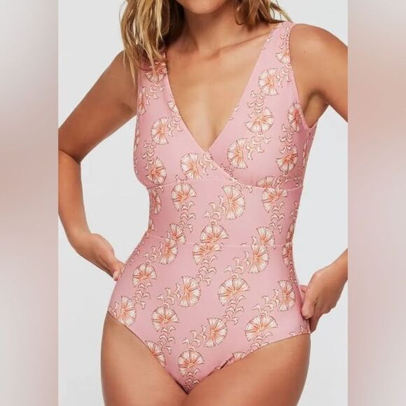 Hermoza Noni V-Neck Sculpting One-Piece Swimsuit - Picture 1 of 4